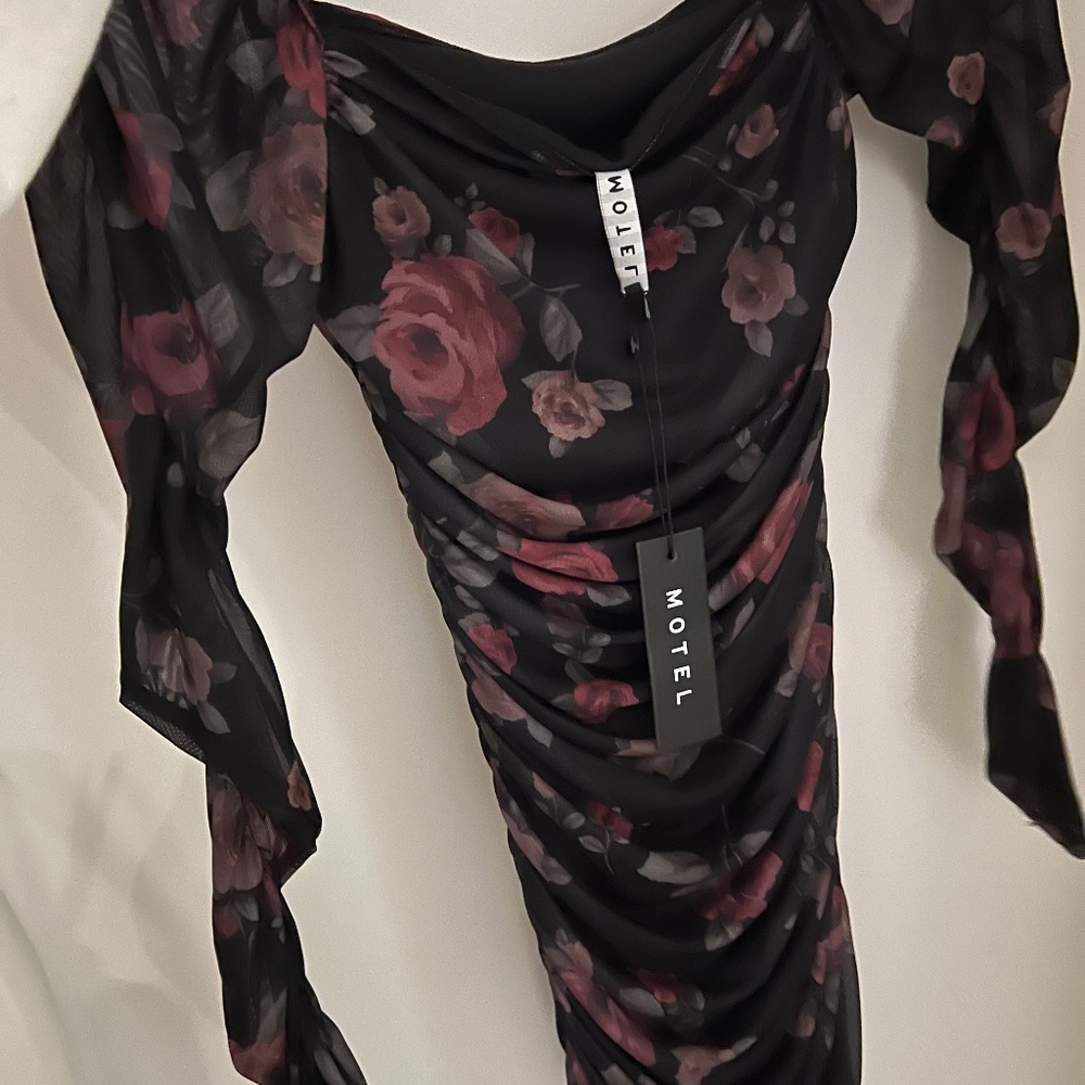 Motel Rocks Mariane Bodycon Dress in Vintage Rose y2k 120 - Picture 4 of 6